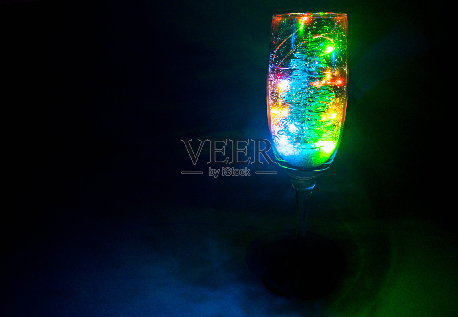 圣诞树玻璃照片摄影图片