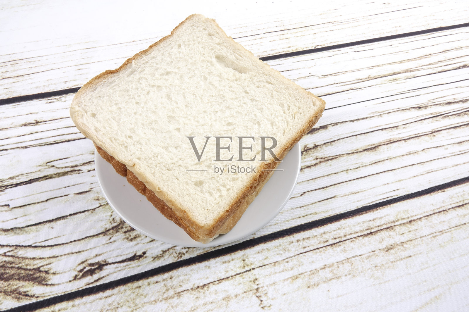面包片上的老乡村木制背景,俯视图,复制空间,水平构图照片摄影图片