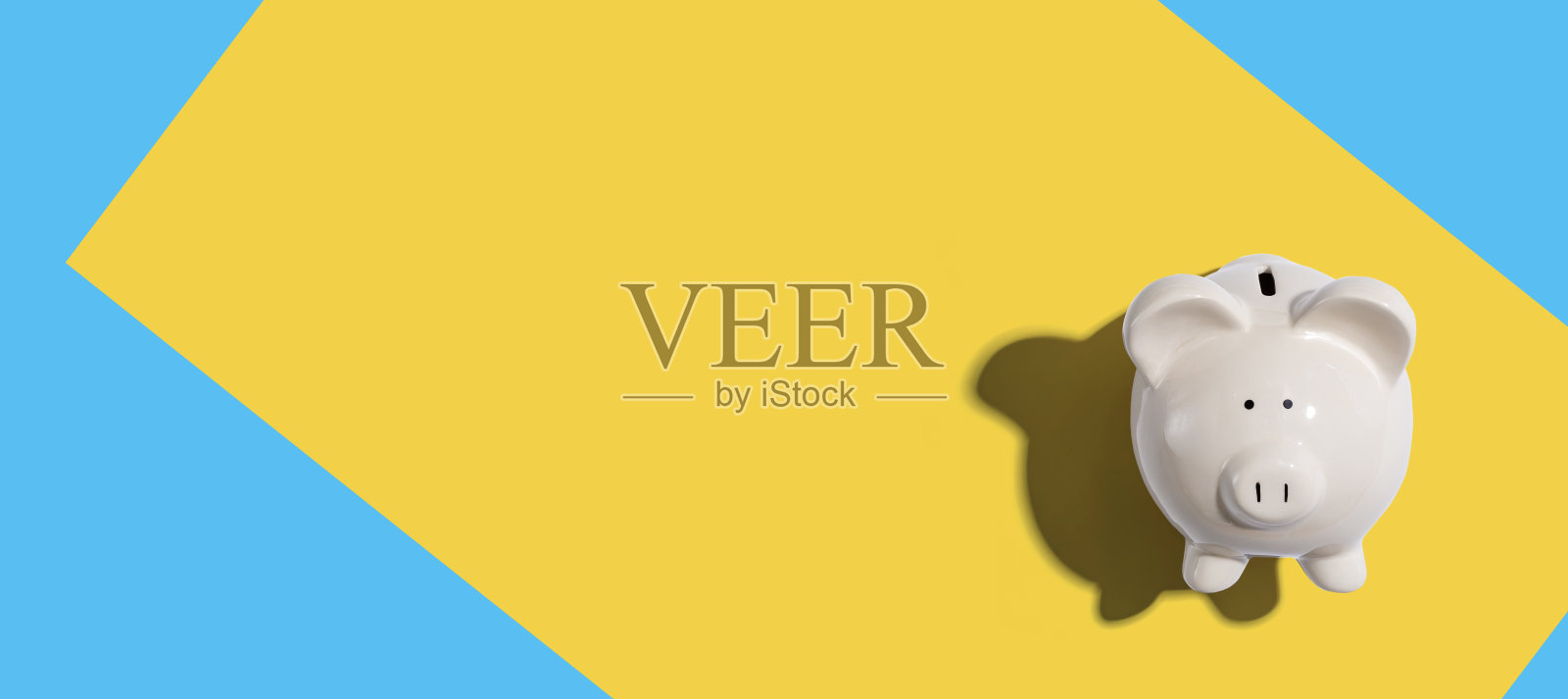 白色小猪储蓄罐照片摄影图片