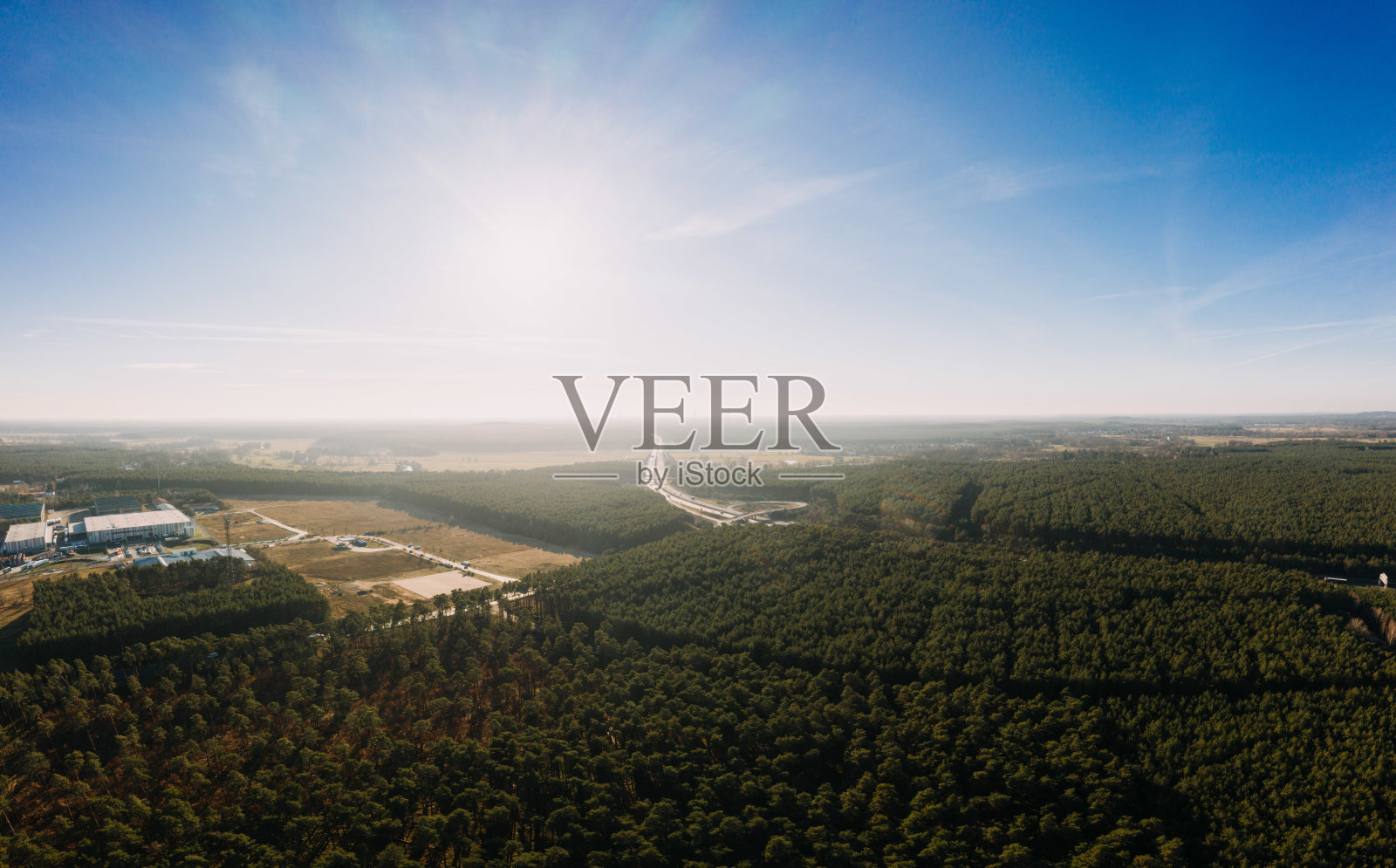 柏林勃兰登堡格林海德森林的无人机照片照片摄影图片