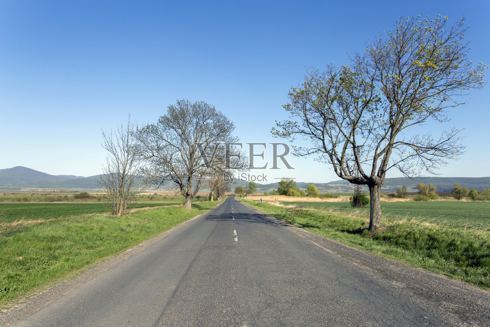 Zemplen的路照片摄影图片