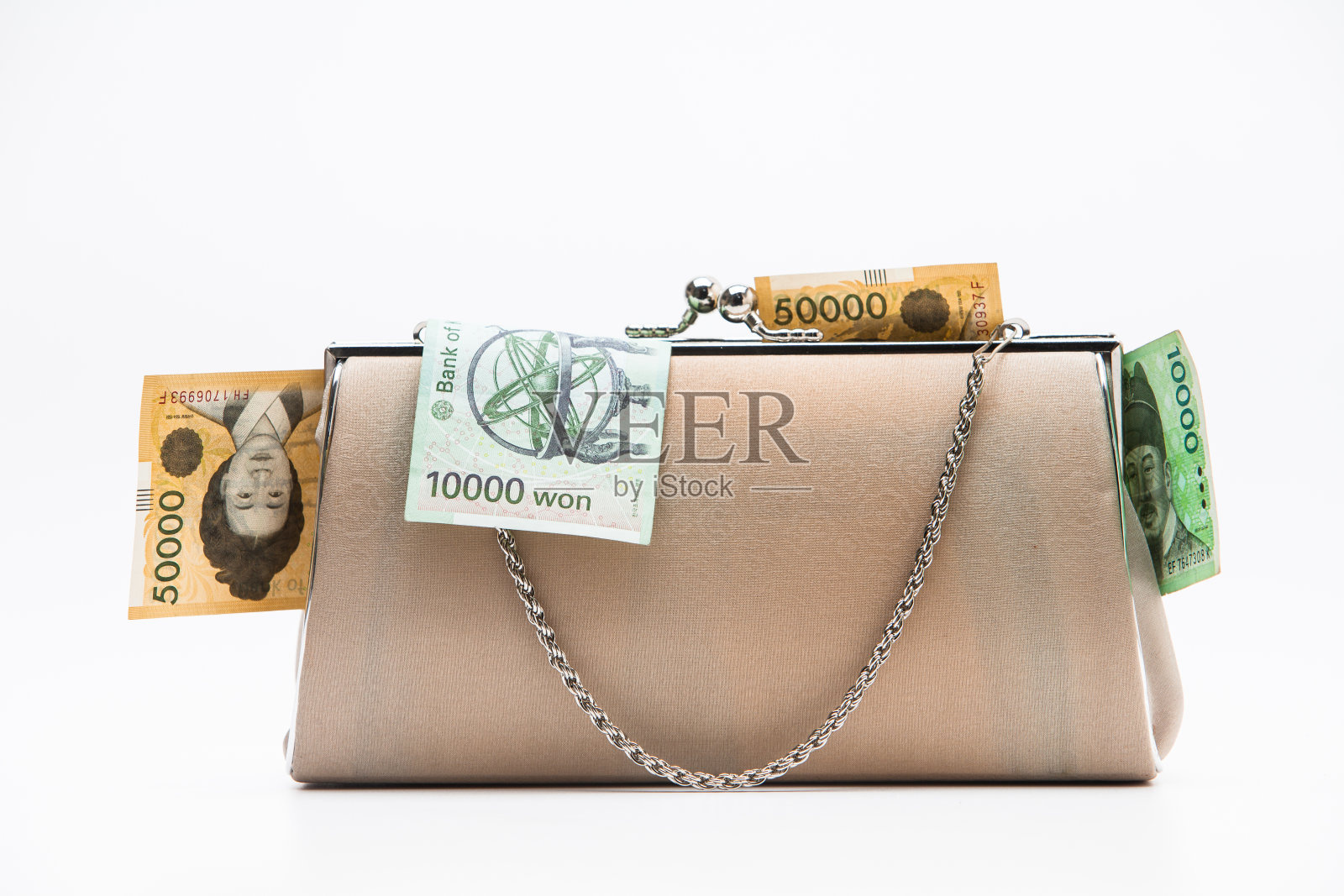 韩国传统钱包里有白色的现金照片摄影图片