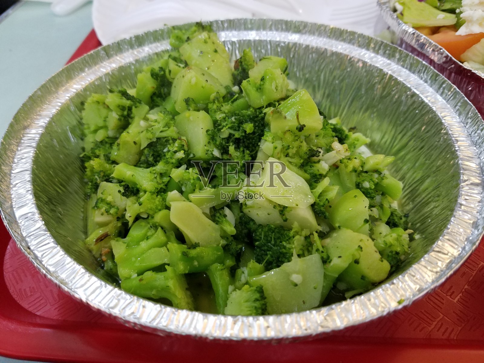 罐头西兰花照片摄影图片