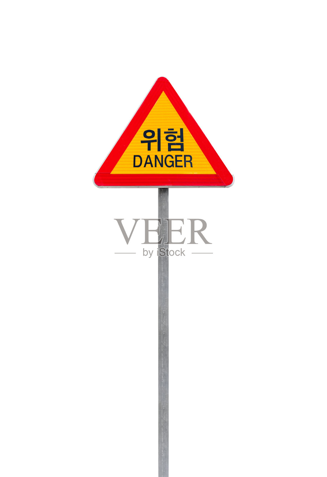 危险,金属杆上的韩国三角交通标志照片摄影图片