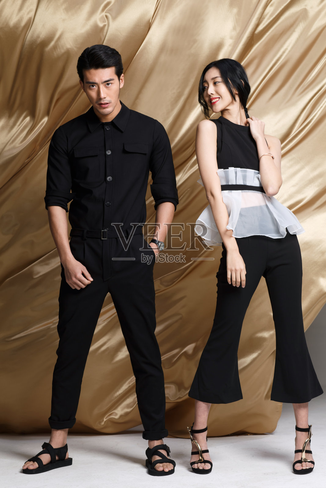 时尚年轻的恋人照片摄影图片