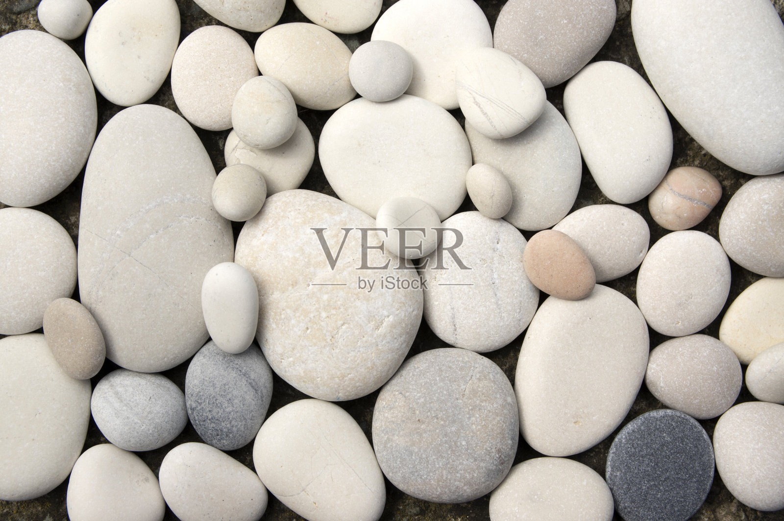 卵石组,颜色浅淡,石质背景,卵石圆润光滑,质感简单和谐照片摄影图片