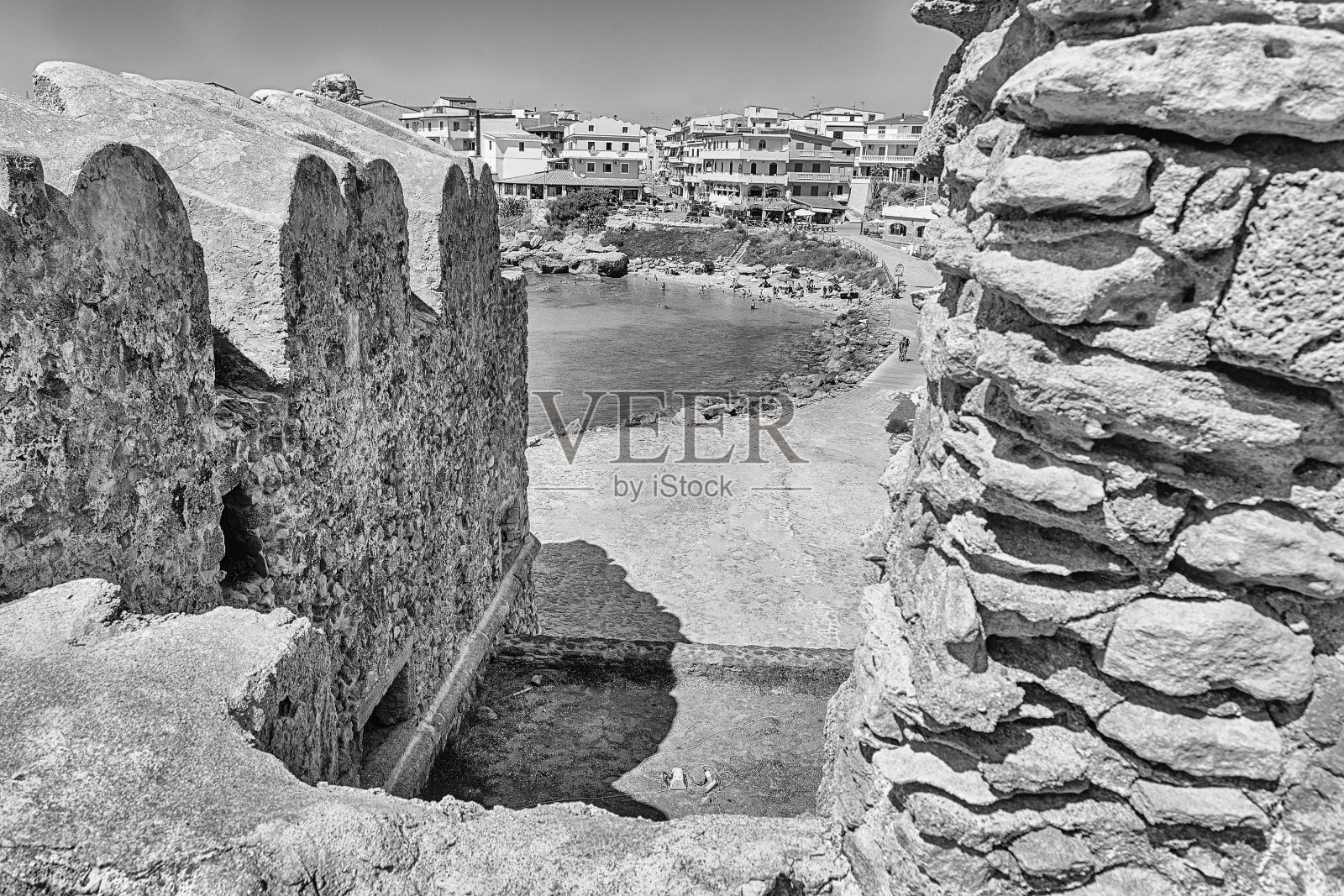 俯瞰意大利的伊索拉迪卡波里祖托镇照片摄影图片