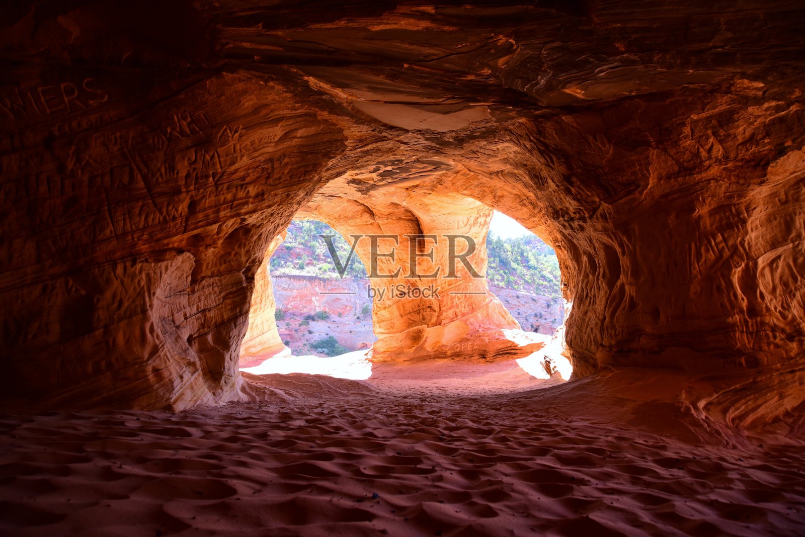 犹他州的沙洞照片摄影图片