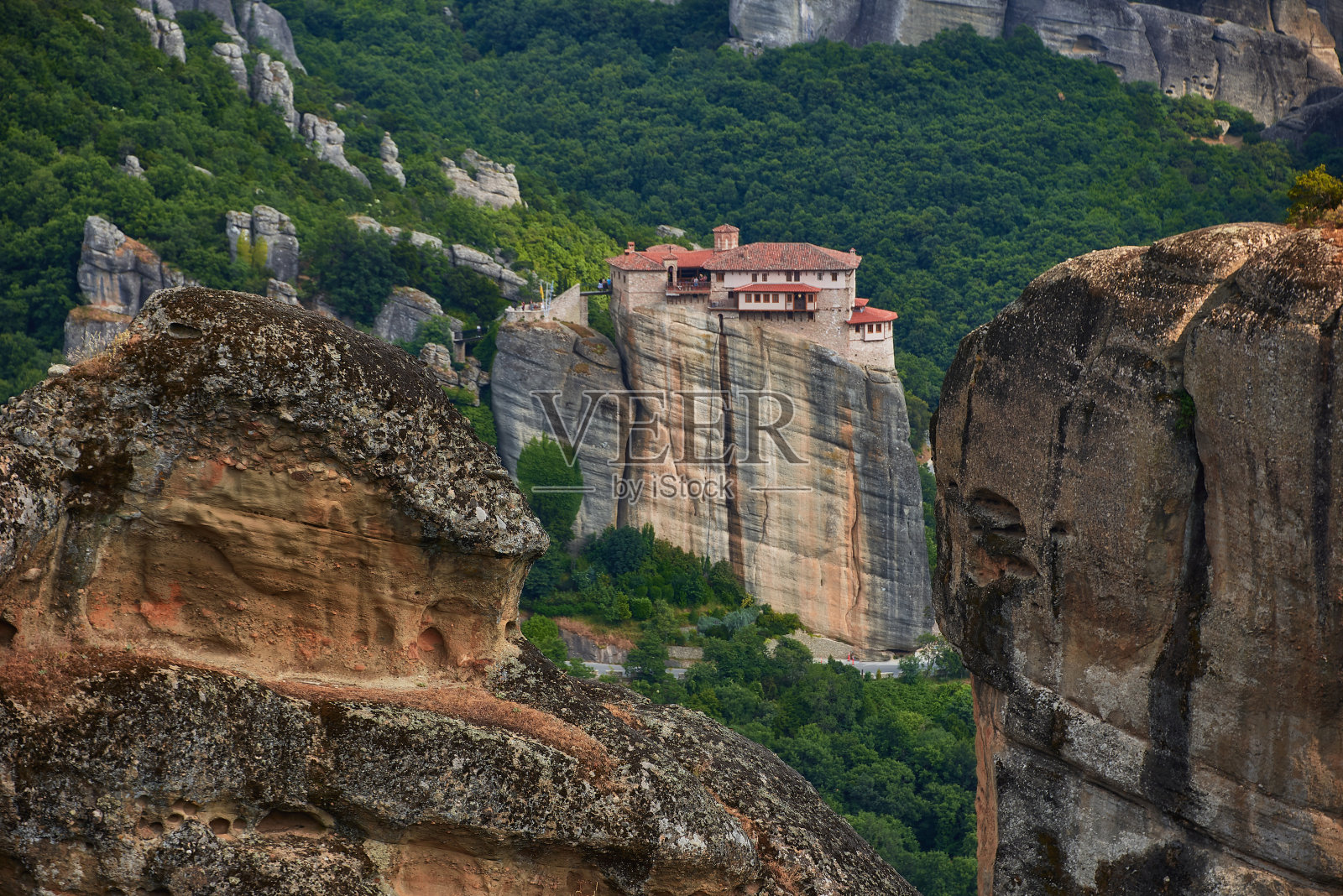 鲁萨努修道院景色,米特奥拉修道院,希腊色萨利,联合国教科文组织世界遗产照片摄影图片