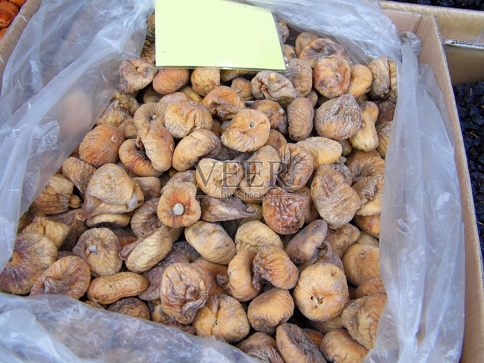 有机干无花果在杂货店出售,干无花果很好看,照片摄影图片