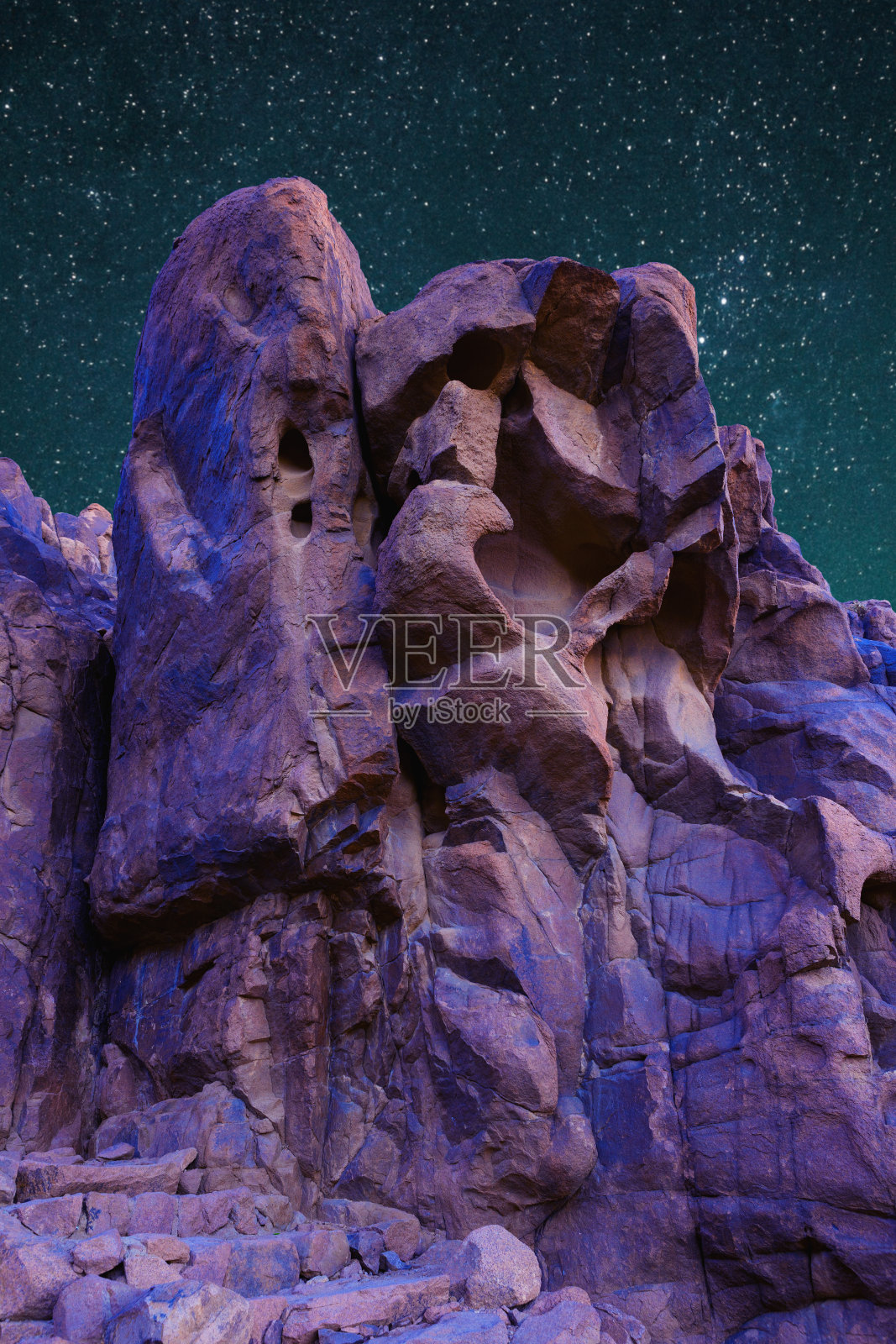 西奈山上的壮丽日出:埃及美丽的黎明,山上的壮丽景色照片摄影图片