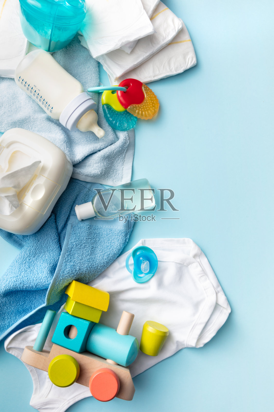 婴儿用品:男婴静物照片摄影图片