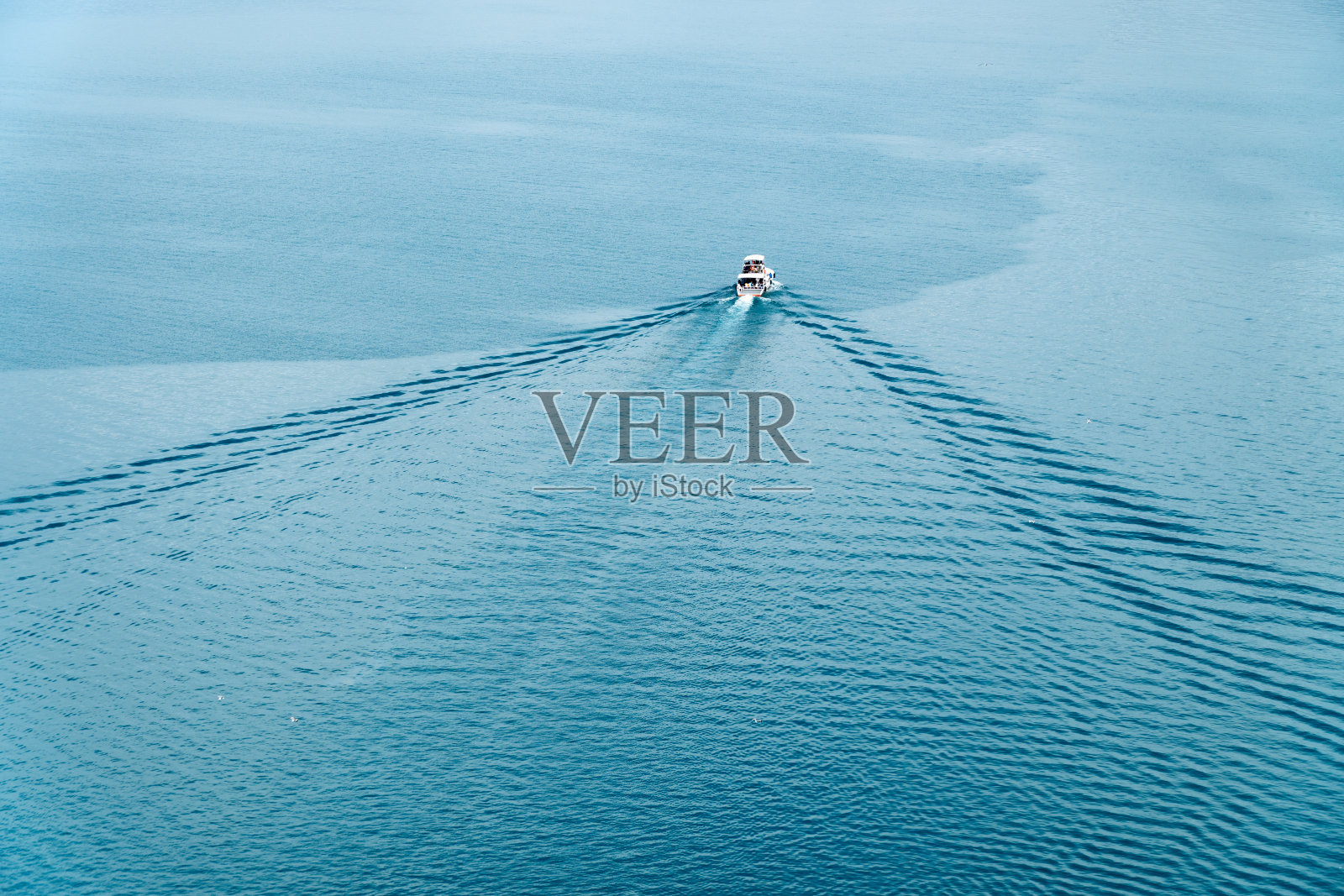 船对海的透视照片摄影图片