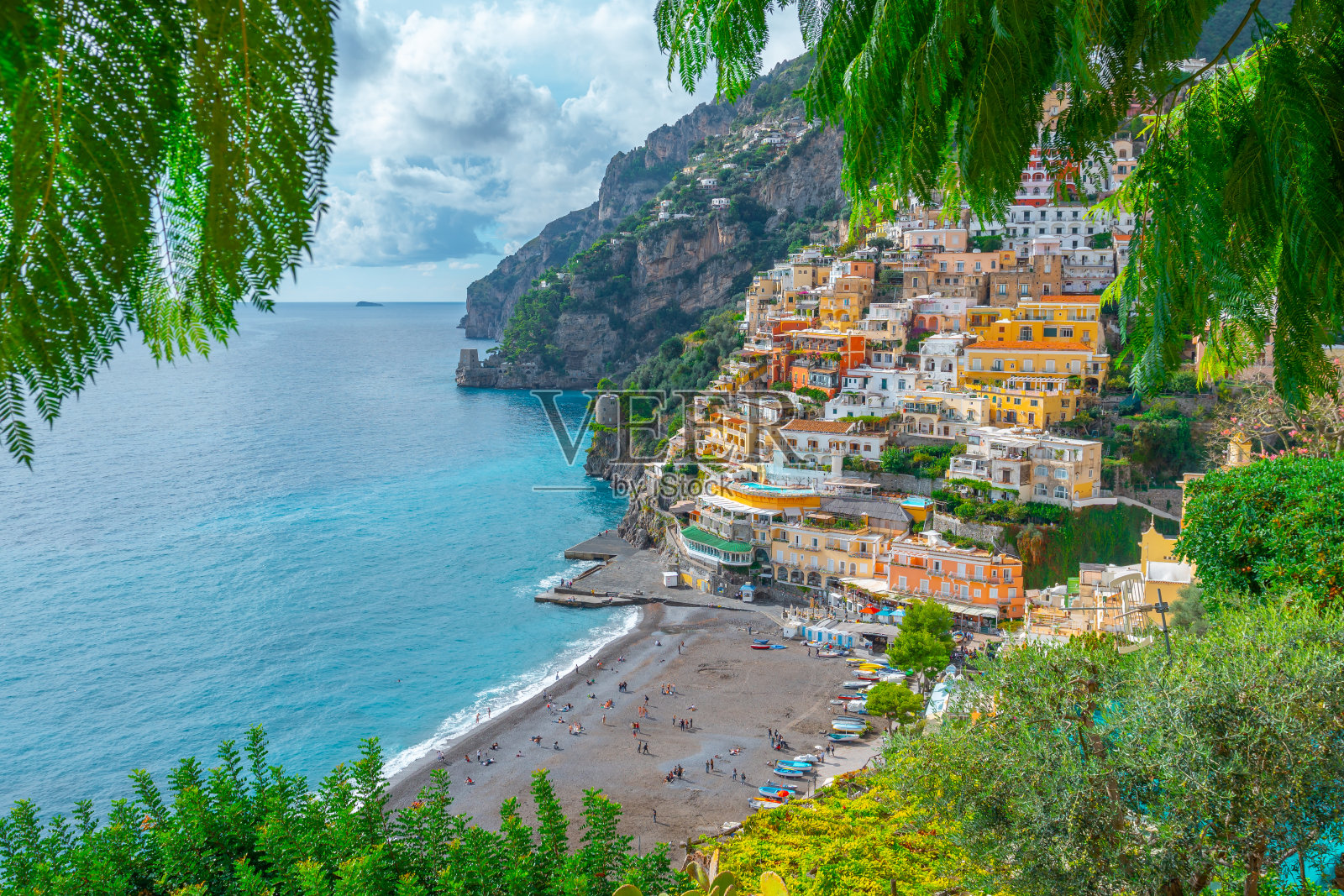 风景优美的波西塔诺镇在著名的阿马尔菲海岸,意大利照片摄影图片