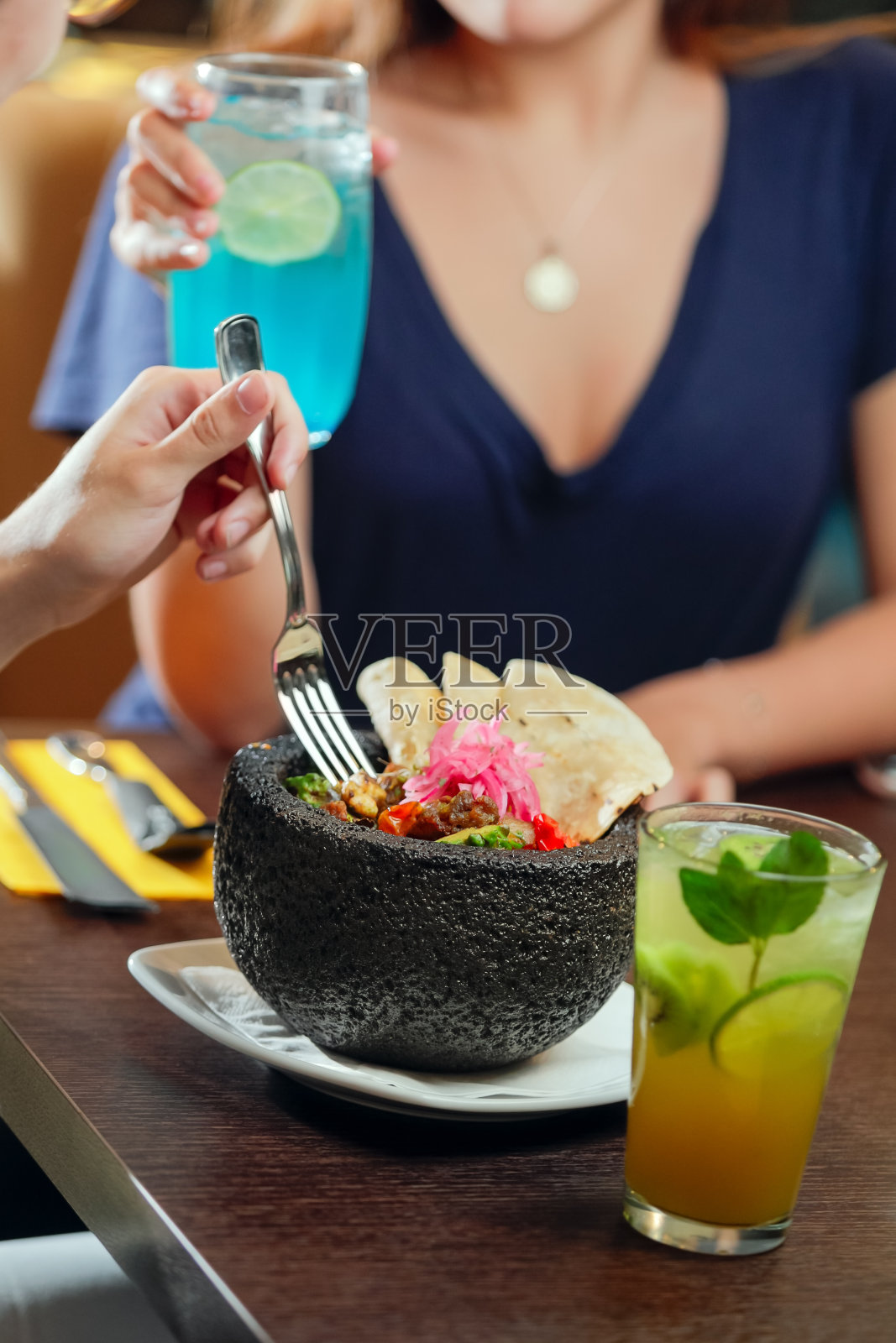 墨西哥风味炸猪皮照片摄影图片