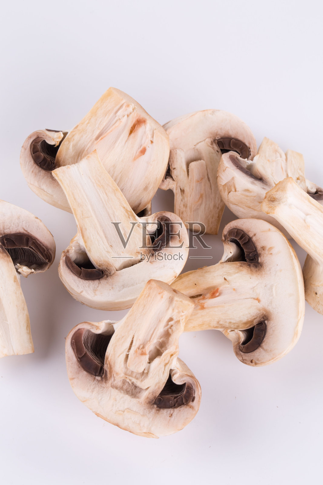 蘑菇片。照片摄影图片