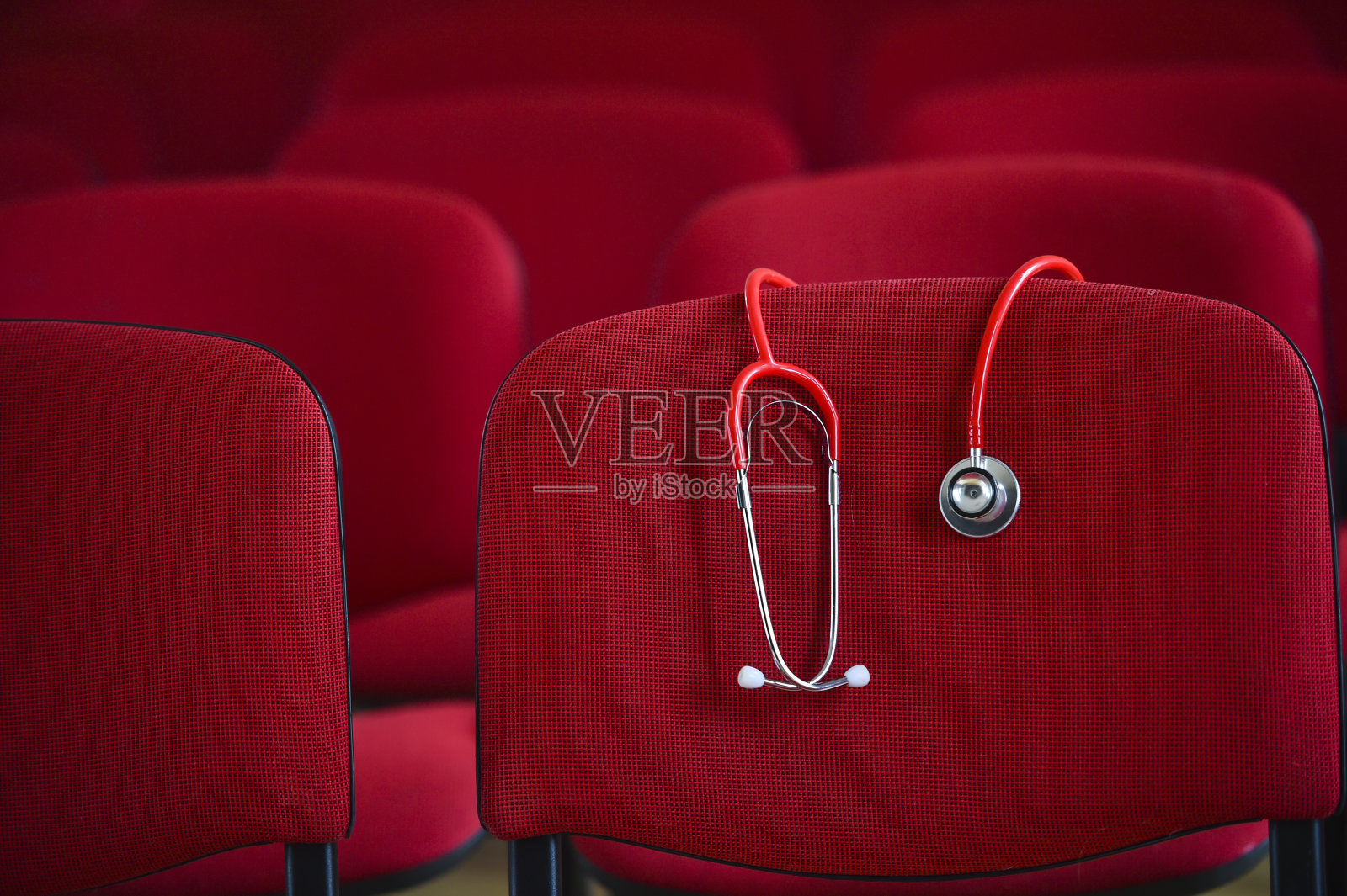 取消事件背景。避免Covid-19和冠状病毒疫情概念。照片摄影图片