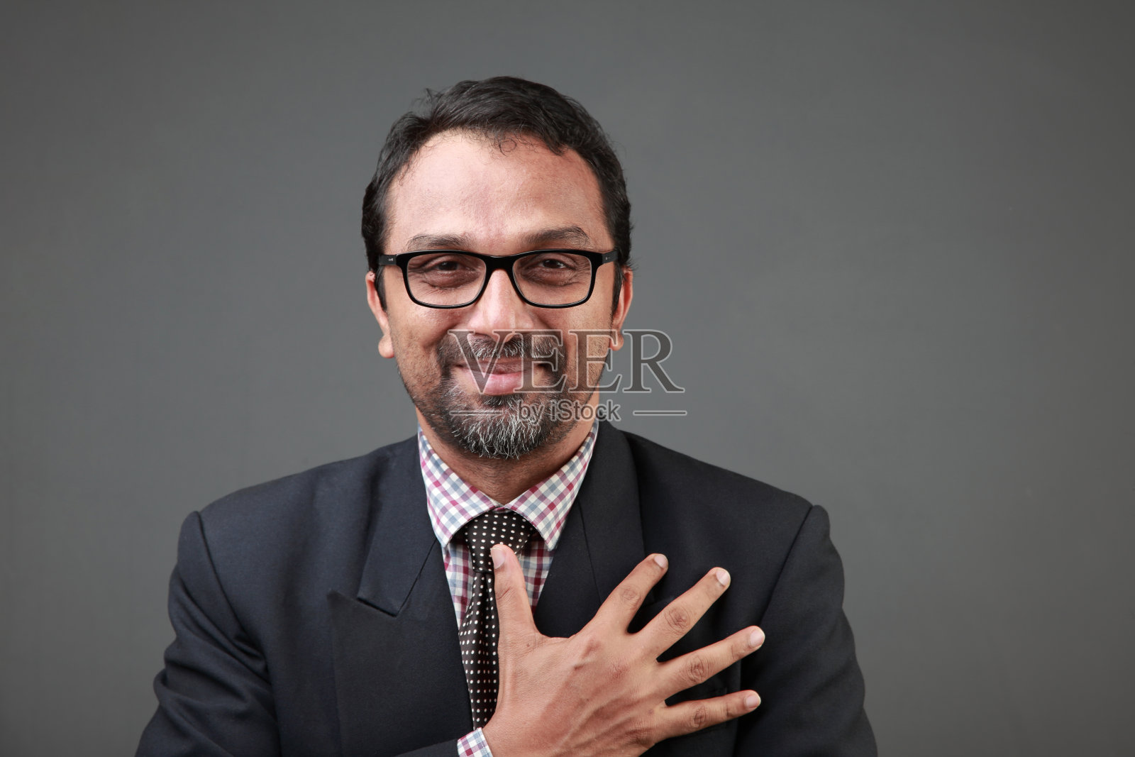 一位中年专业人士的微笑肖像照片摄影图片