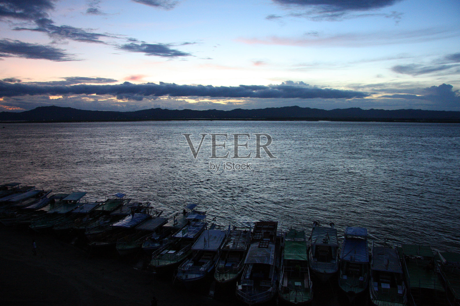 停船照片摄影图片