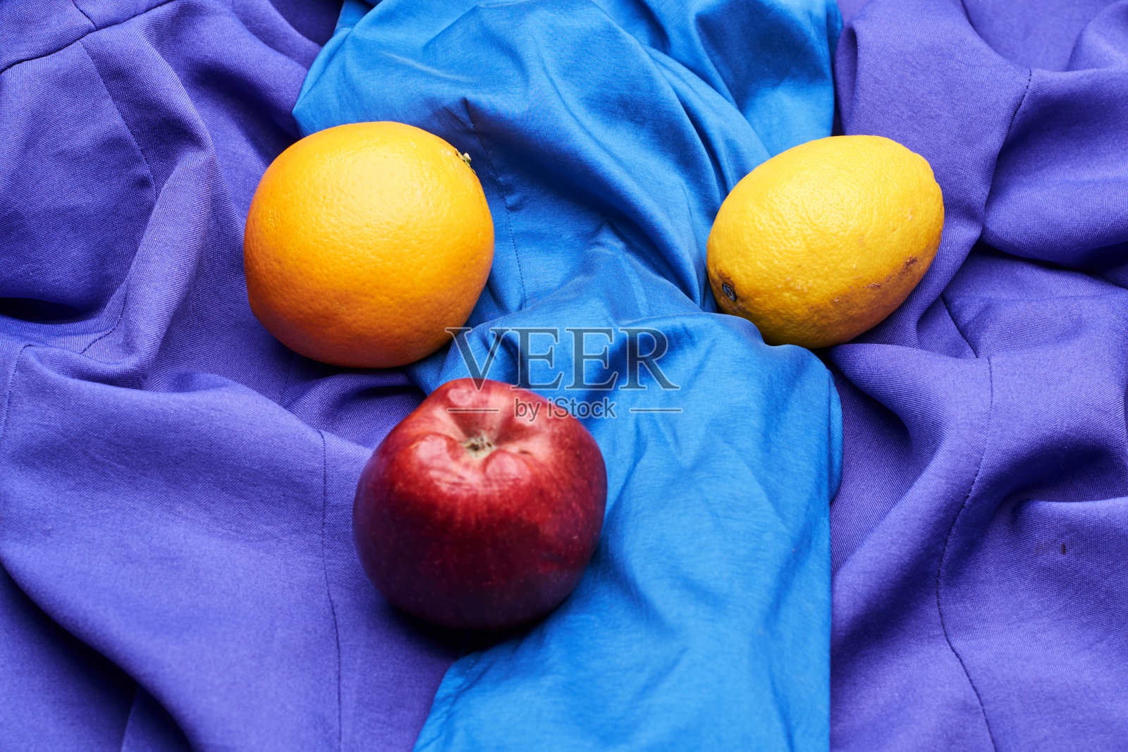 柠檬,橘子和苹果照片摄影图片