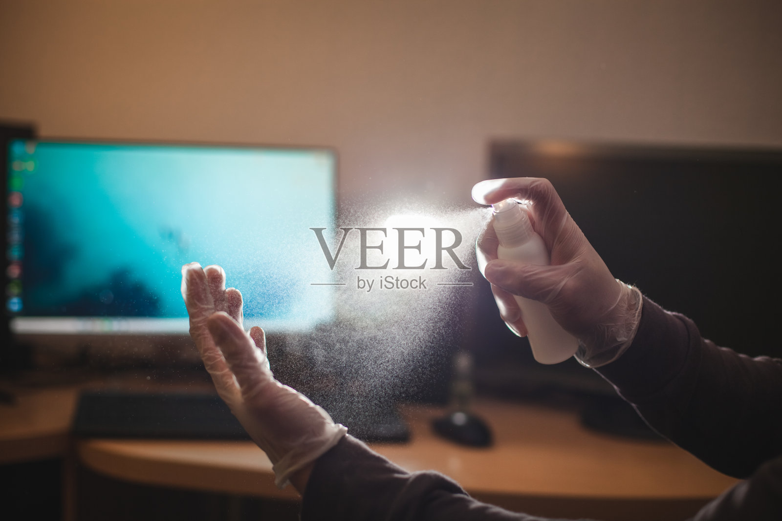 手部护理/预防/新冠肺炎/冠状病毒照片摄影图片