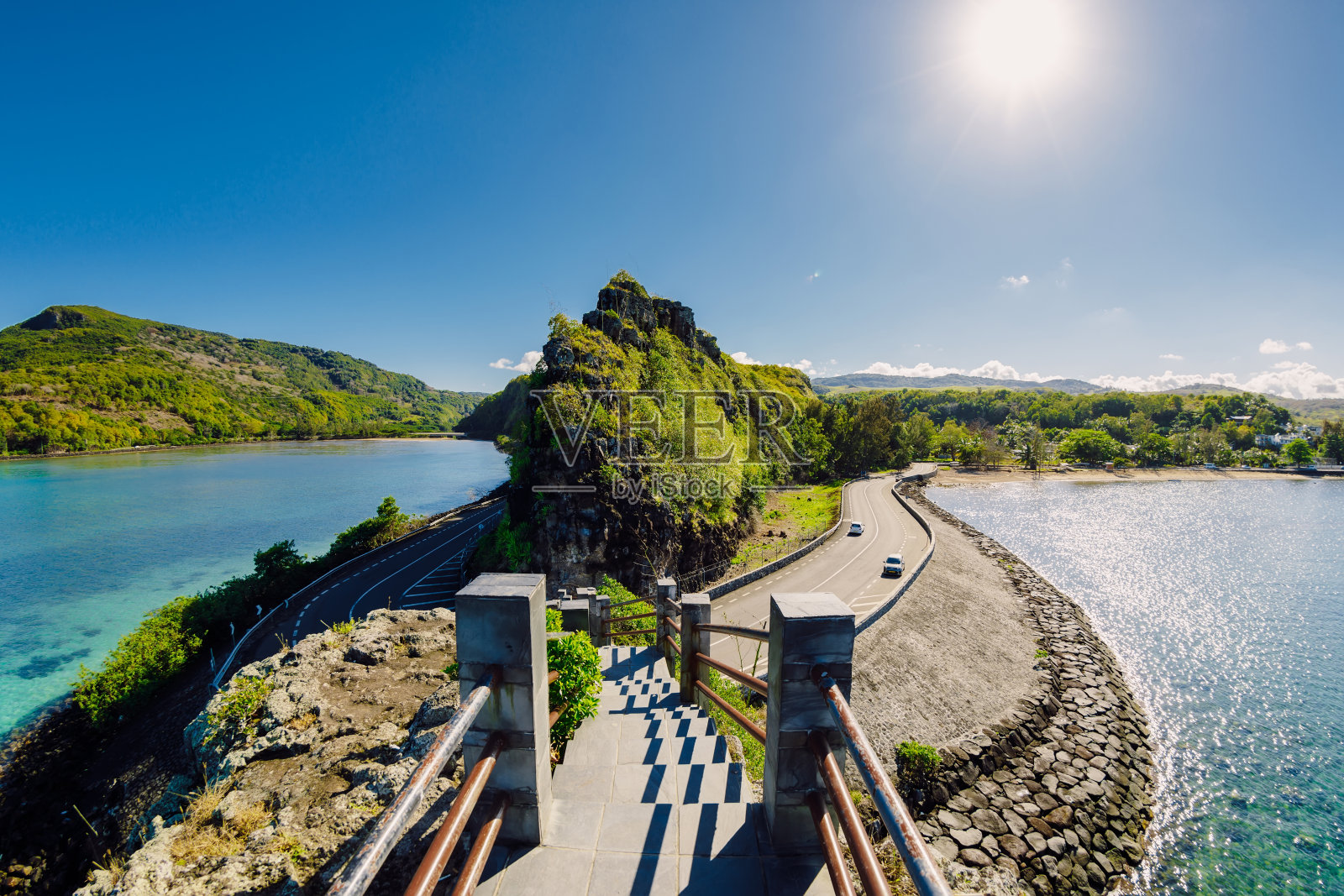 马孔德点与海洋和阳光在毛里求斯岛照片摄影图片