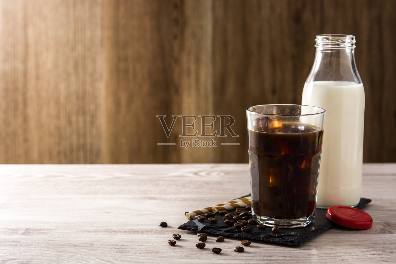 冰咖啡或拿铁咖啡照片摄影图片