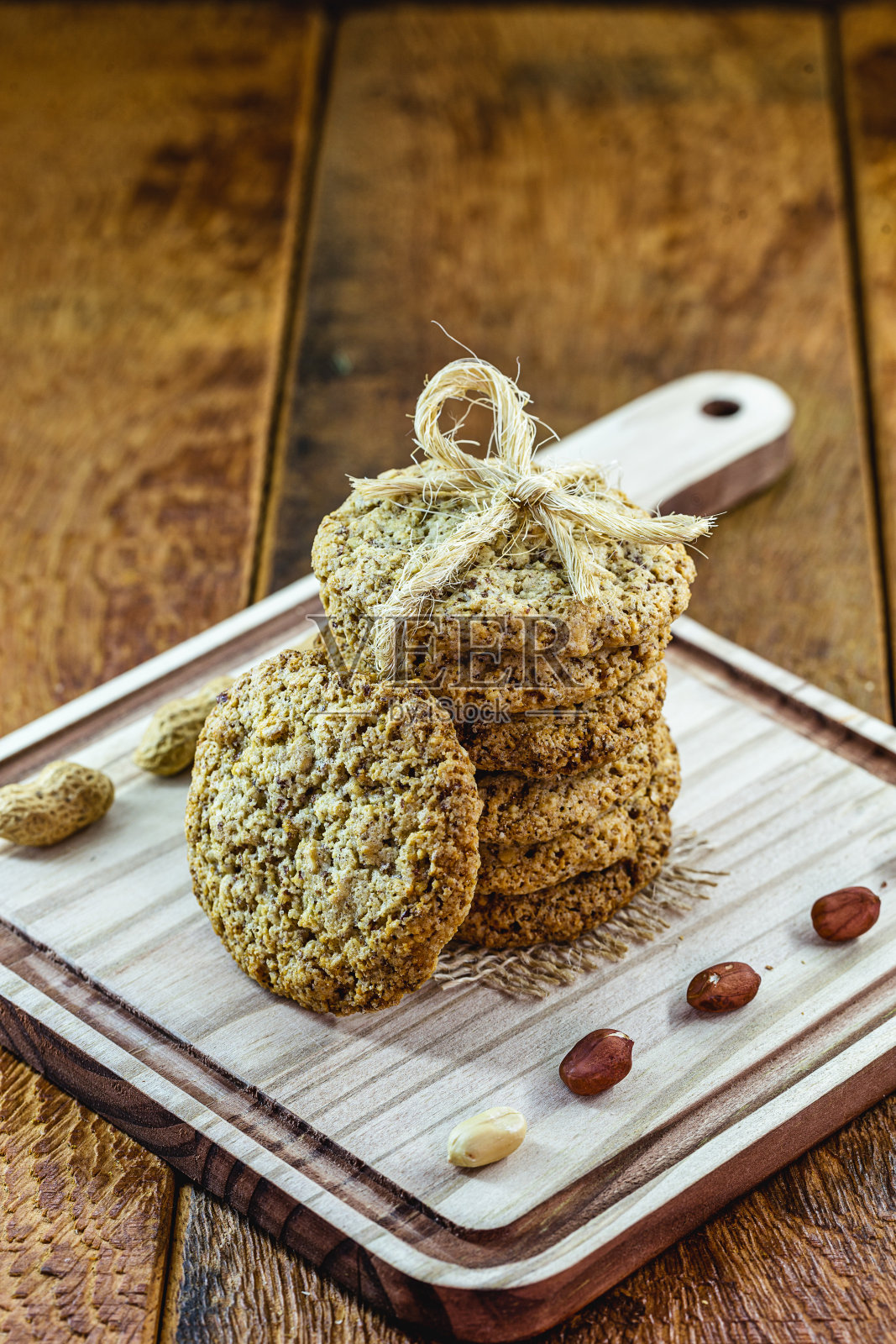 花生饼干,自制甜点。素食和健康食品。照片摄影图片