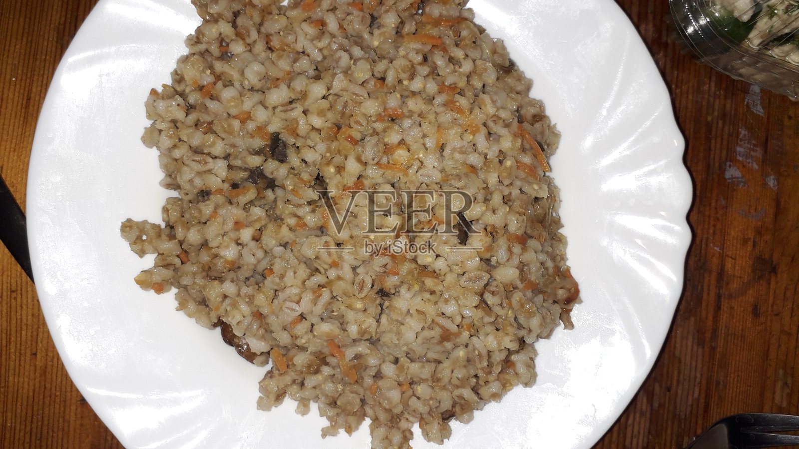 厨房里自制的各种食物照片摄影图片