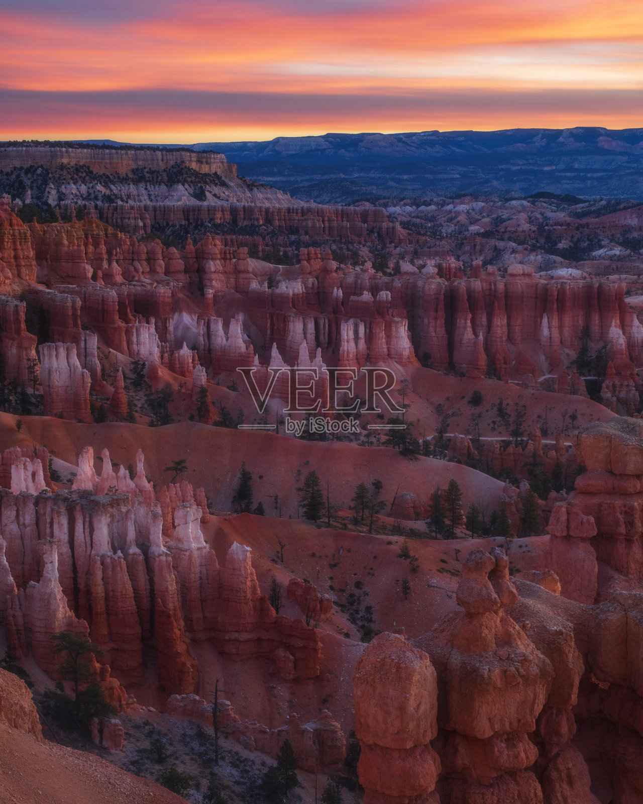 布莱斯峡谷日出照片摄影图片