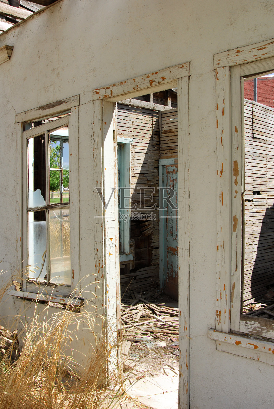鬼镇中的乡村老店遗址照片摄影图片