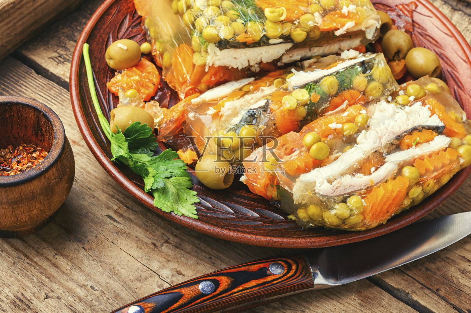 开胃的冰冻的鱼。照片摄影图片