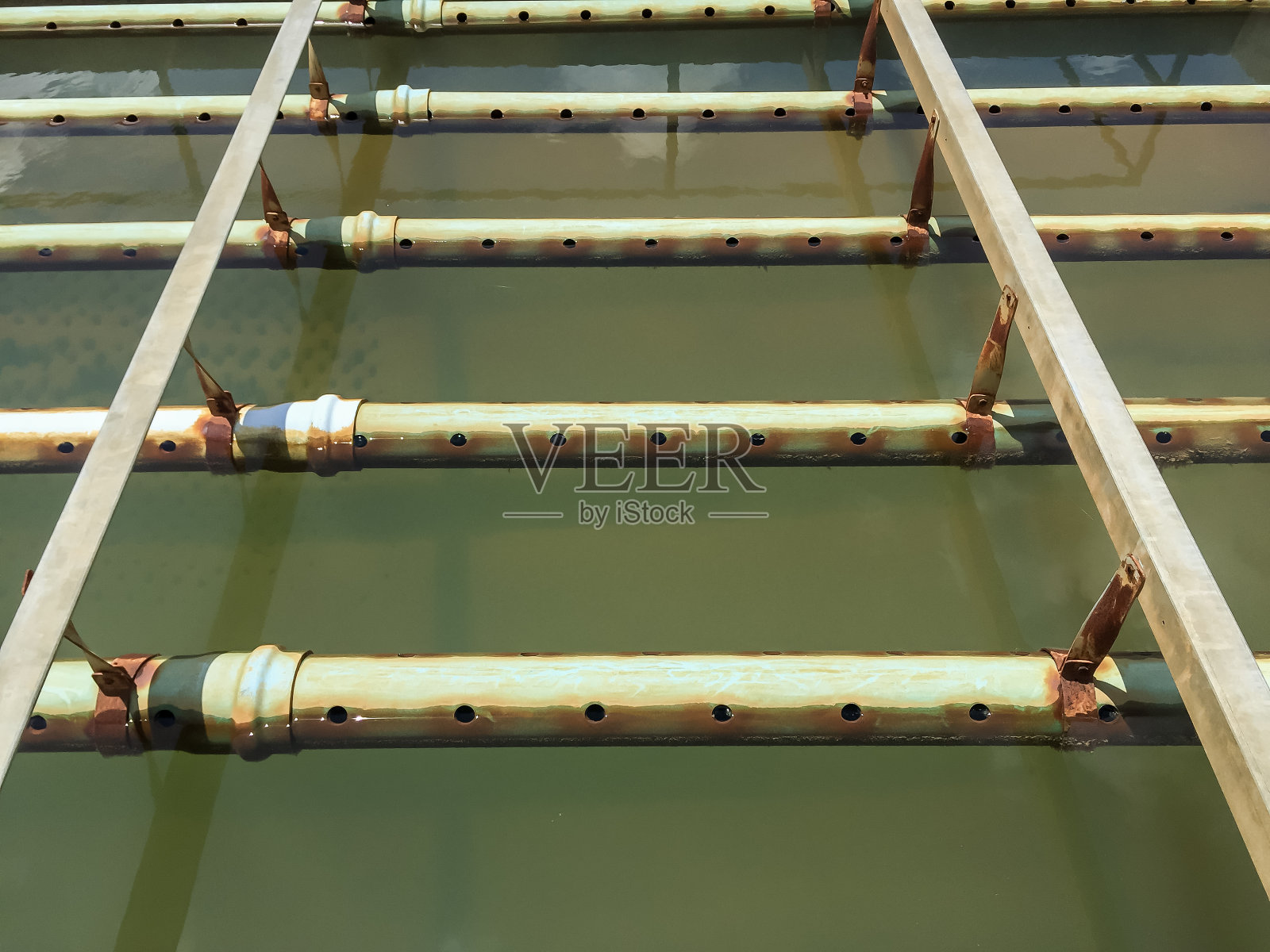 泰国自来水厂的水处理工艺和水处理厂。照片摄影图片