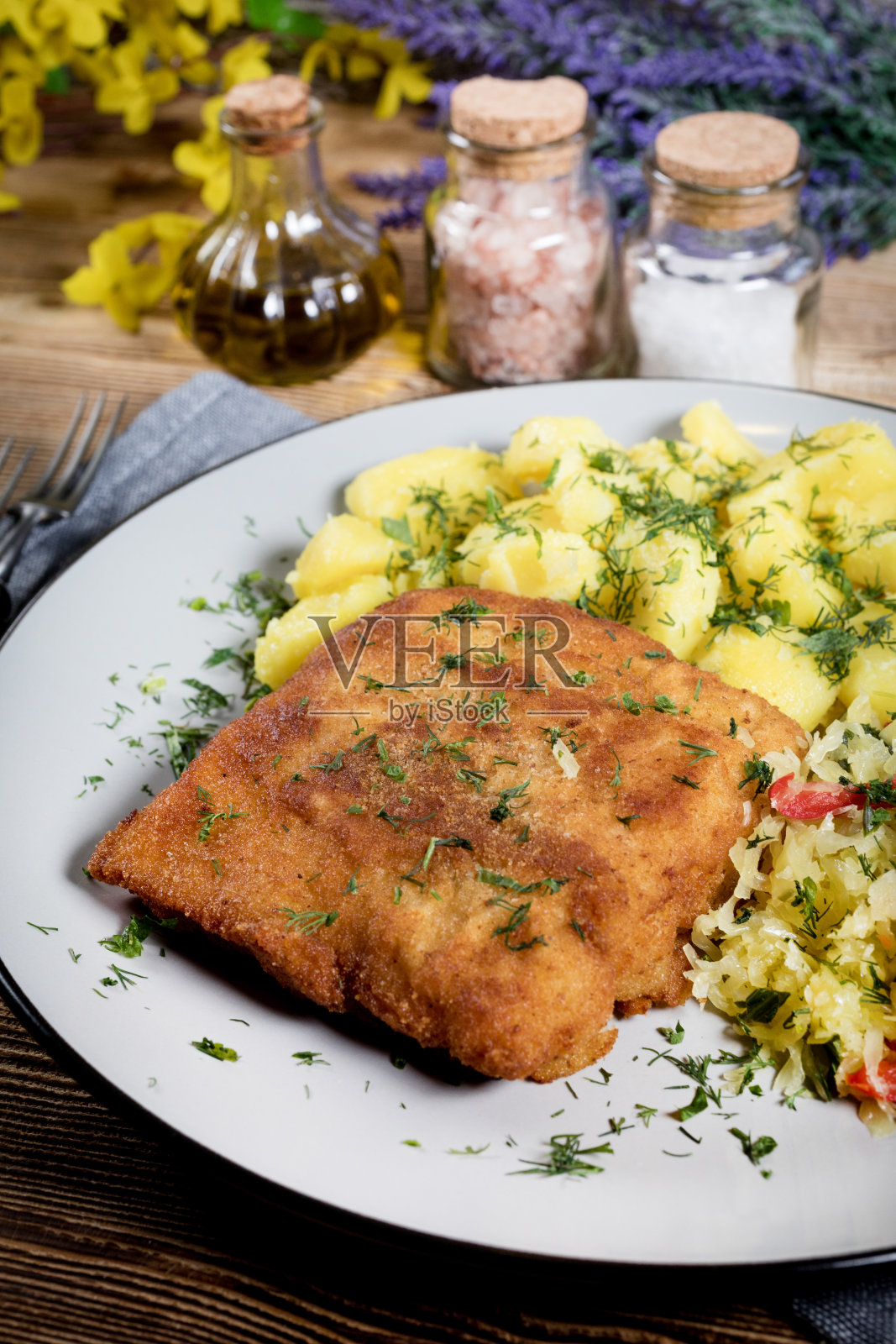 面包鳕鱼角。照片摄影图片