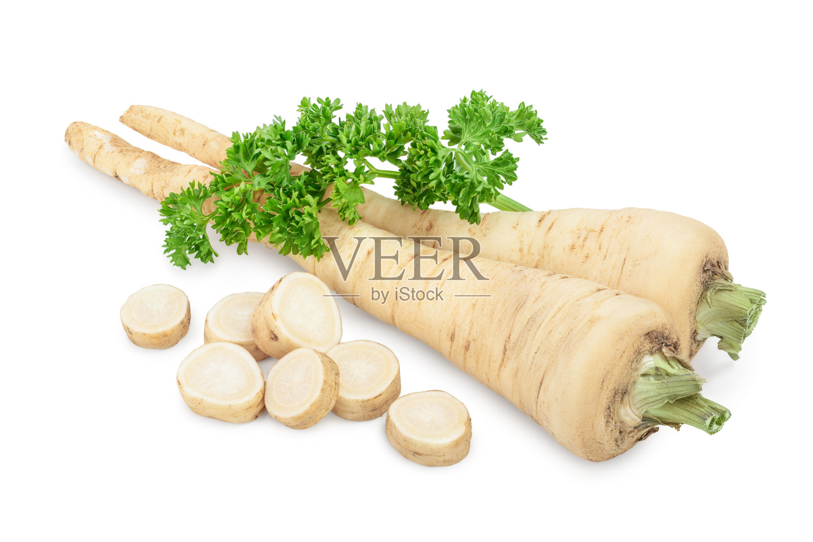 白色背景上孤立的欧芹根和叶照片摄影图片