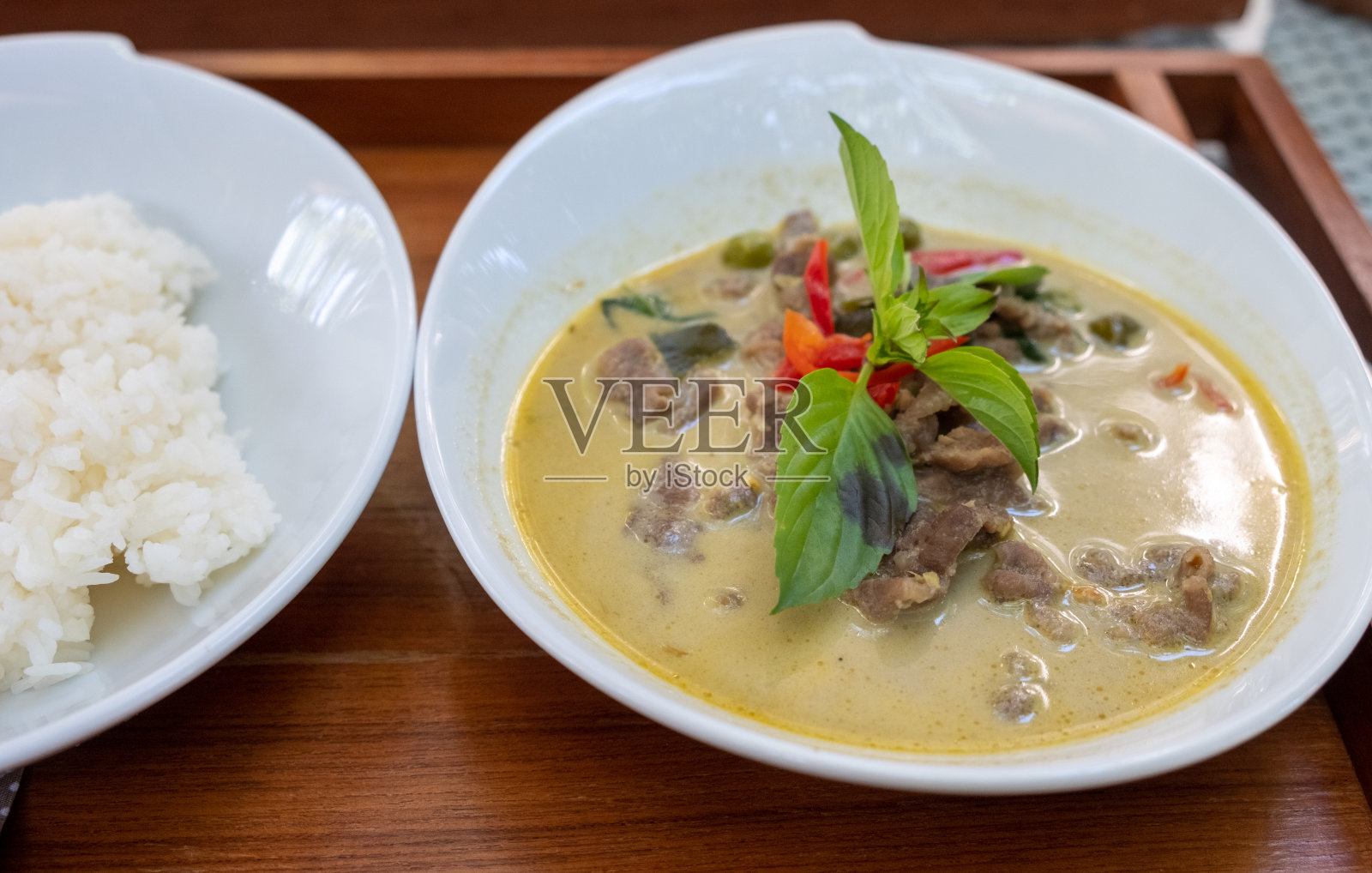 牛肉绿咖喱,泰式咖喱鸡,泰国美食照片摄影图片