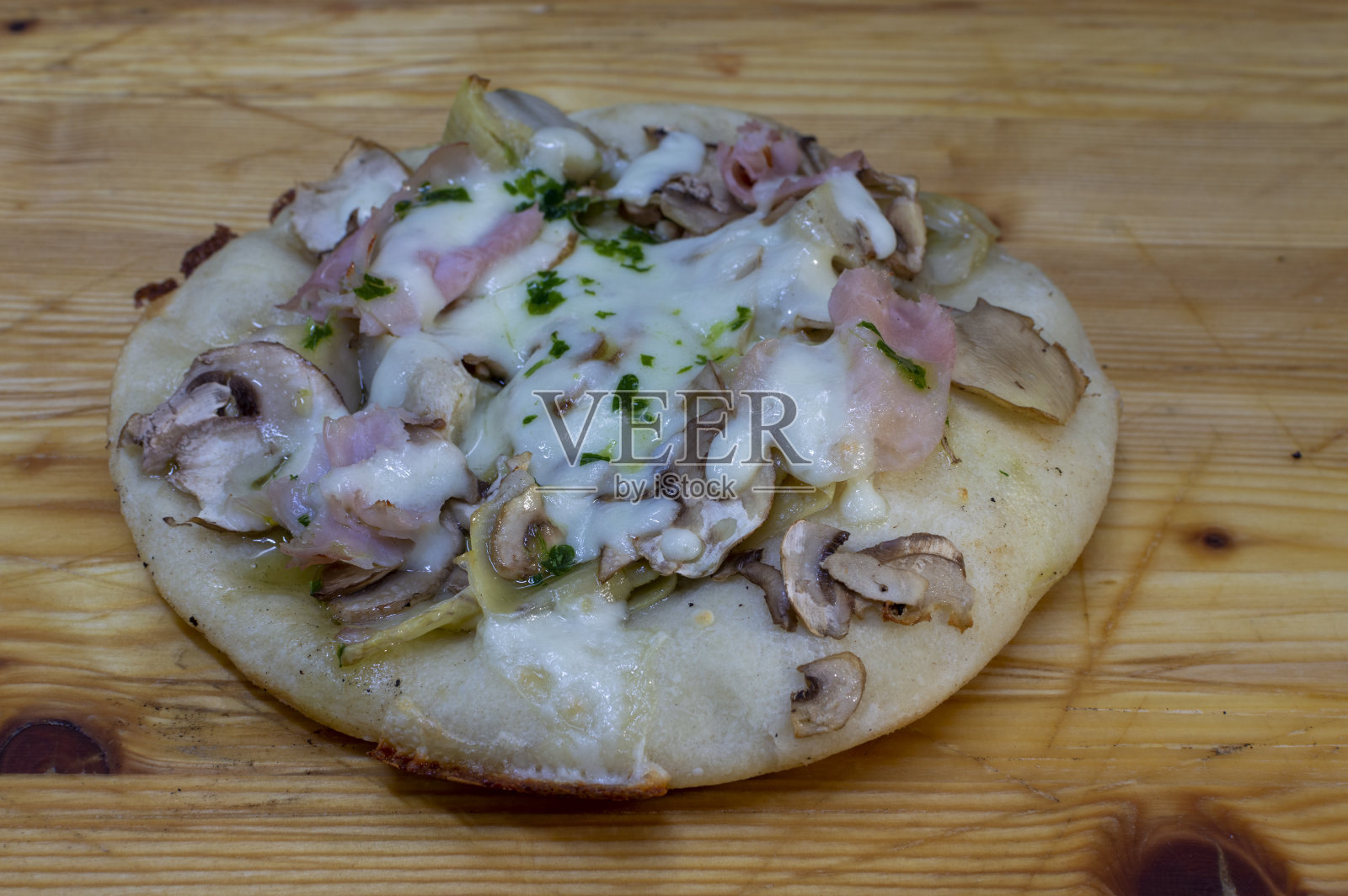 披萨和意大利佛卡夏切照片摄影图片