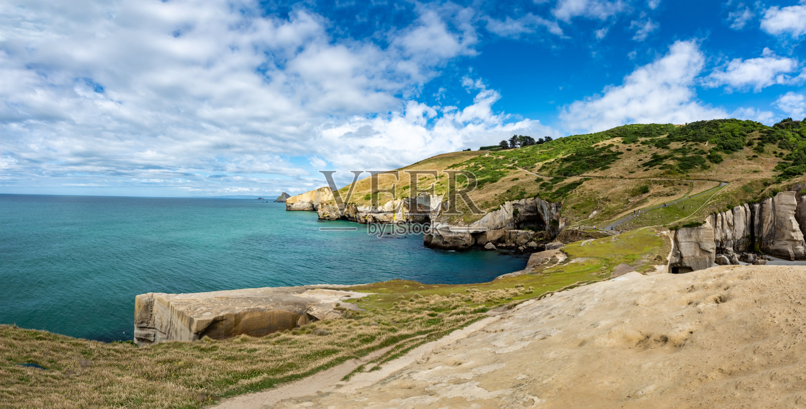 隧道海滩在新西兰南岛,达尼丁,新西兰。照片摄影图片
