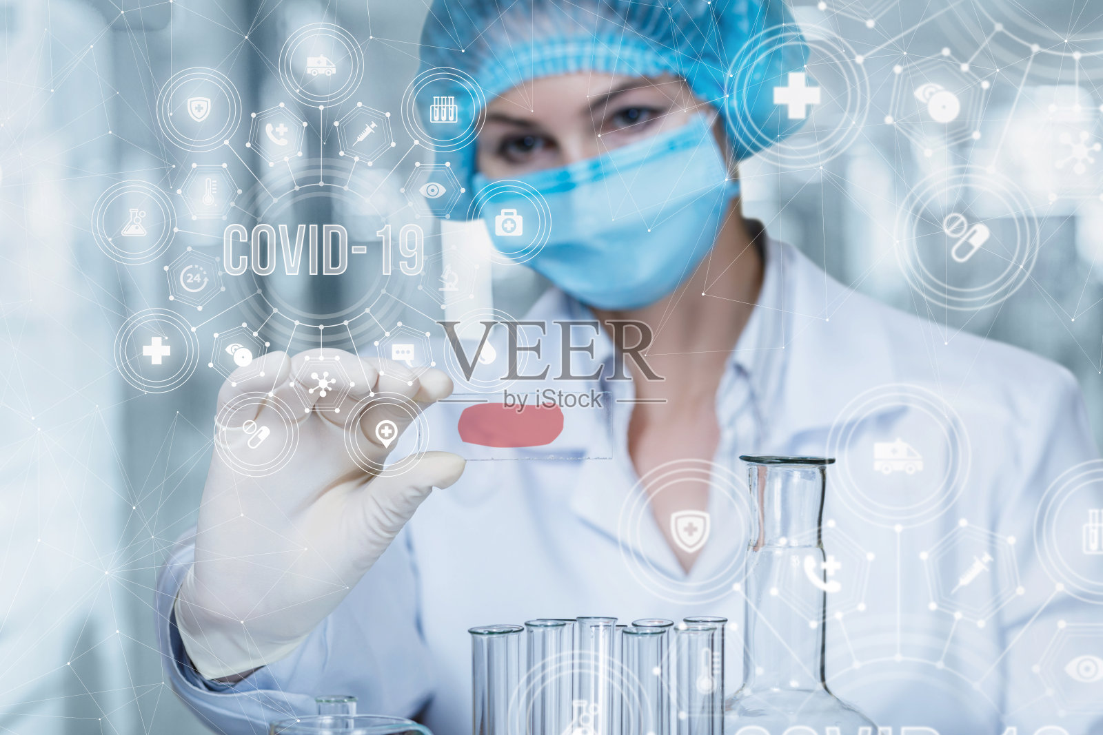 医生进行冠状病毒样本检测。照片摄影图片