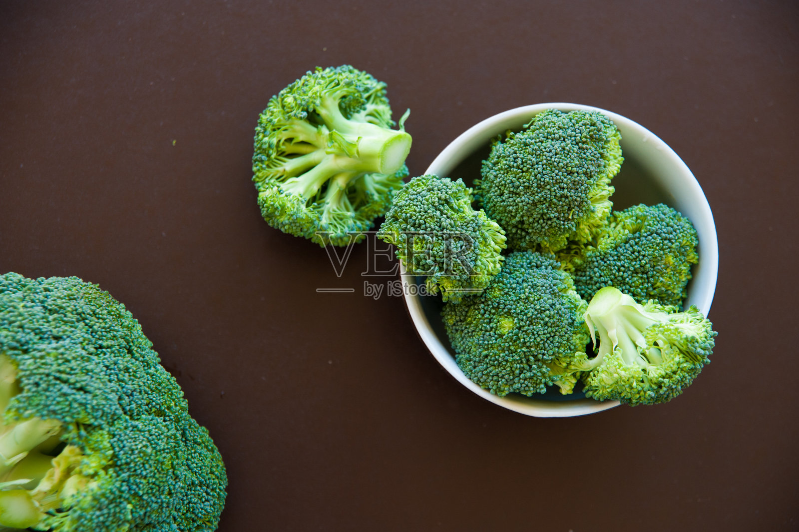 生西兰花背景。健康饮食理念。俯视图照片摄影图片