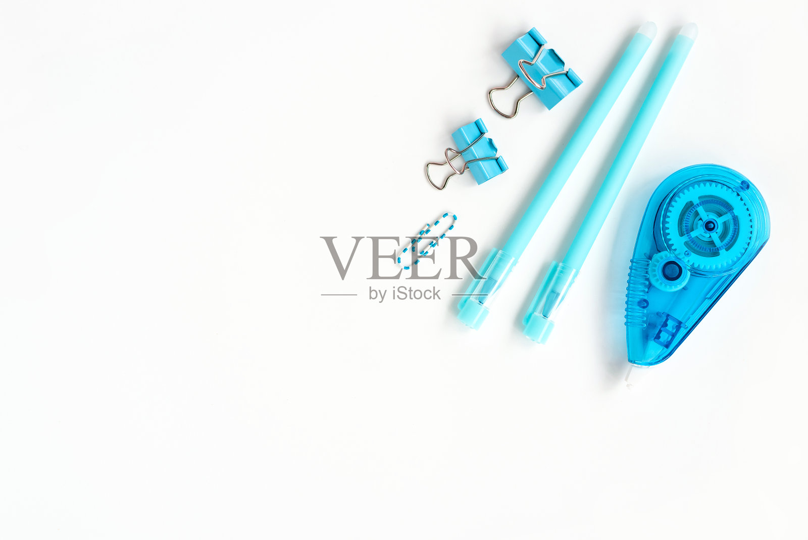 色彩柔和的学校用品回到学校的概念平铺顶视图照片摄影图片