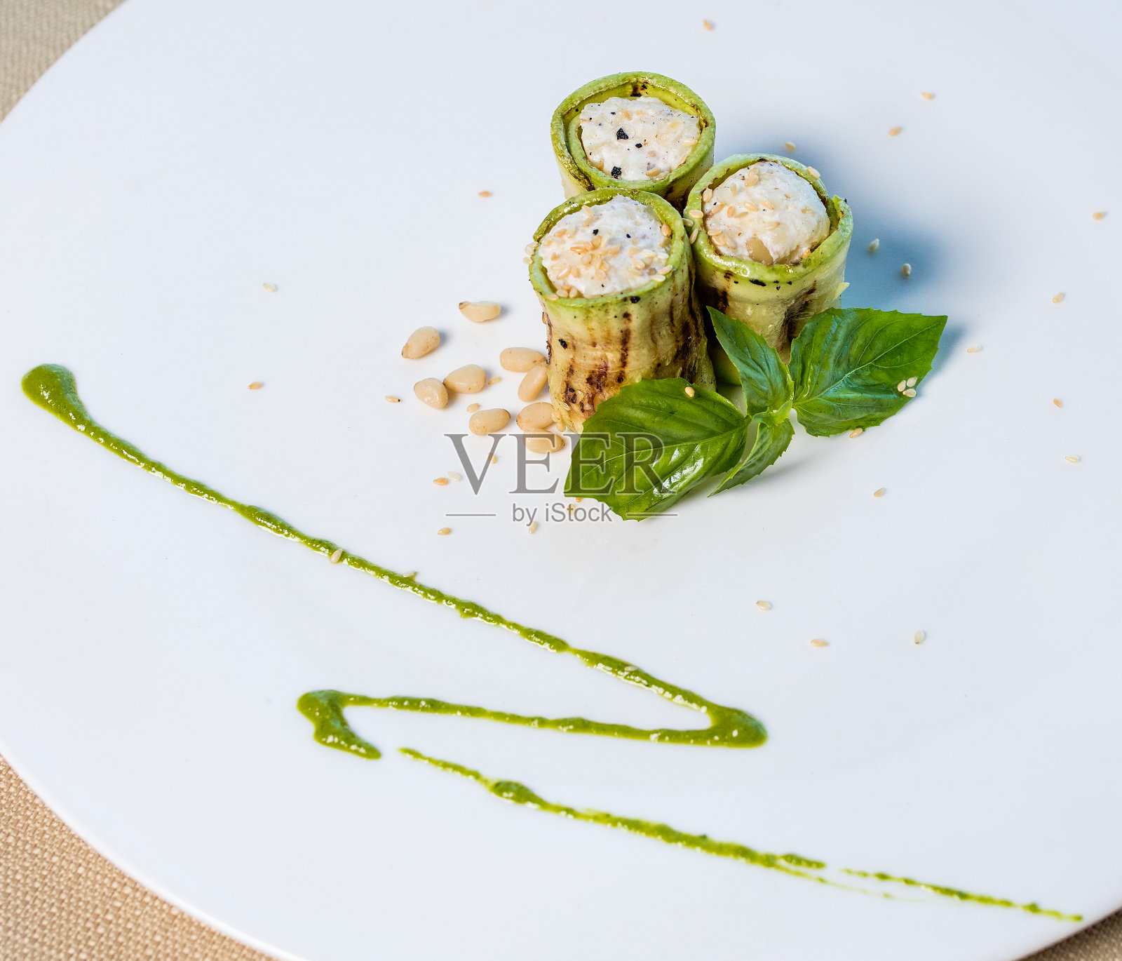 甜点和蔬菜照片摄影图片