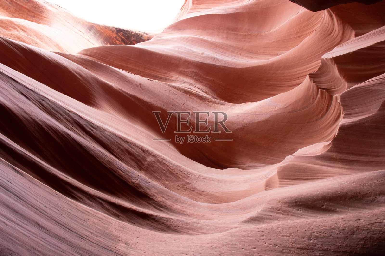 亚利桑那州羚羊峡谷上的纳瓦霍砂岩照片摄影图片