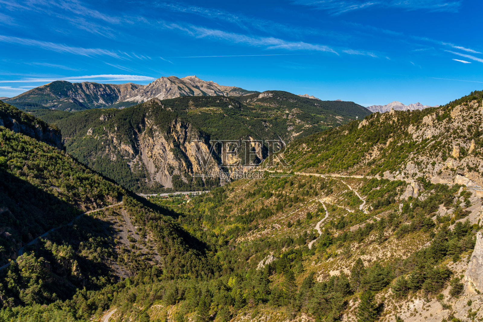 位于法国南部纪尧姆附近的商业旅游国家公园照片摄影图片