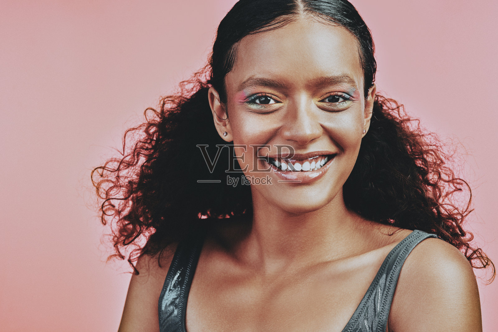 你应该永远有一个微笑的理由照片摄影图片