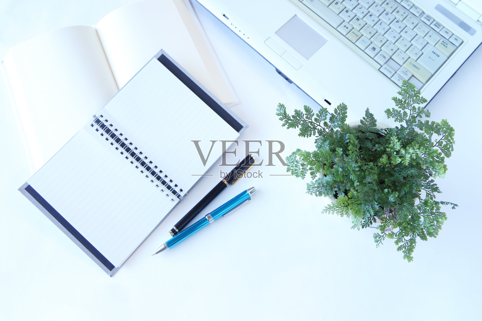 白色的商业图片照片摄影图片