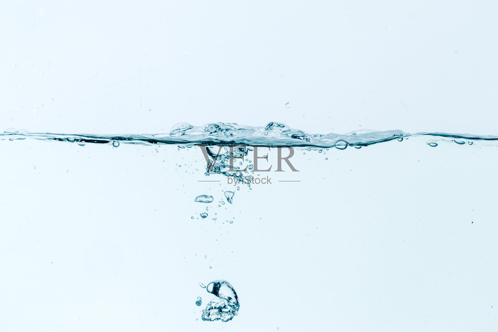 气泡在水中照片摄影图片