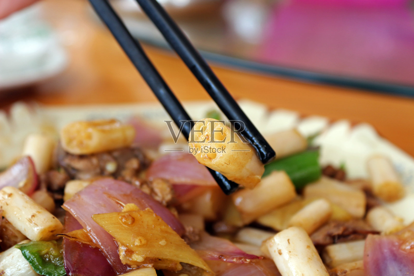 炒嫩莲藕照片摄影图片