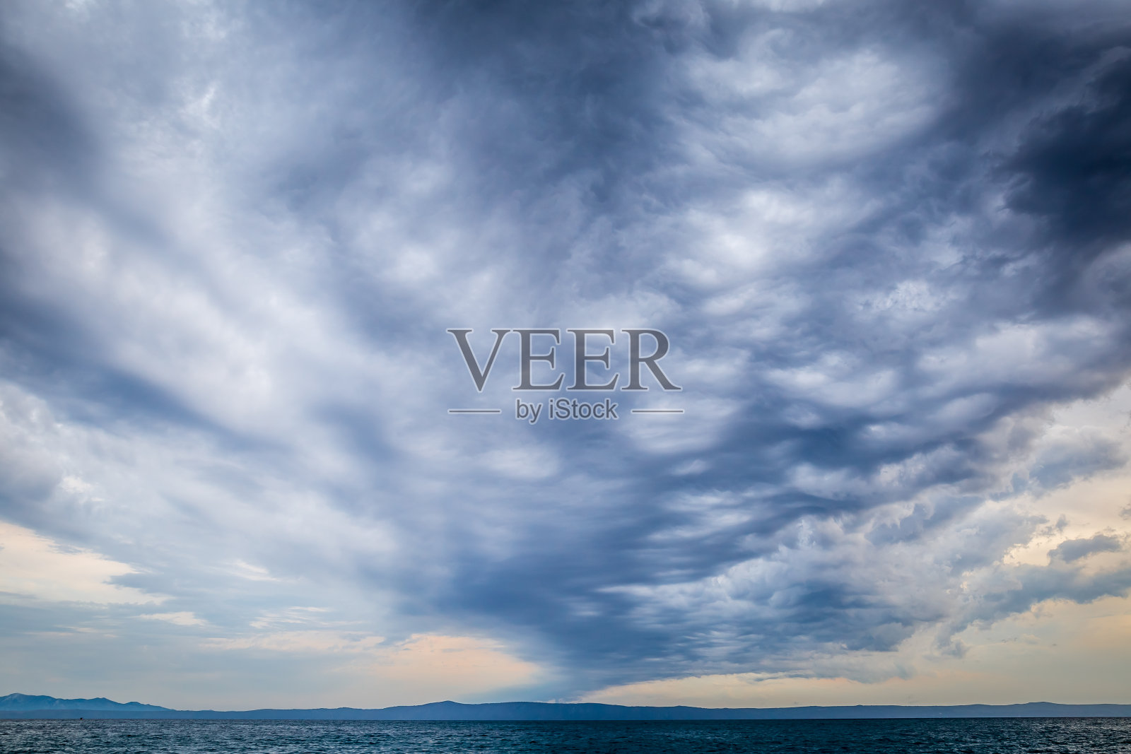 夏天的亚得里亚海照片摄影图片