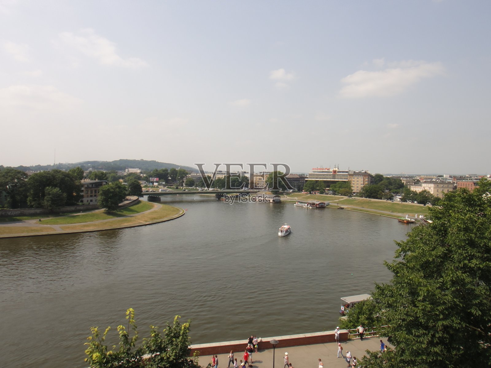 波兰克拉科夫的河景照片摄影图片